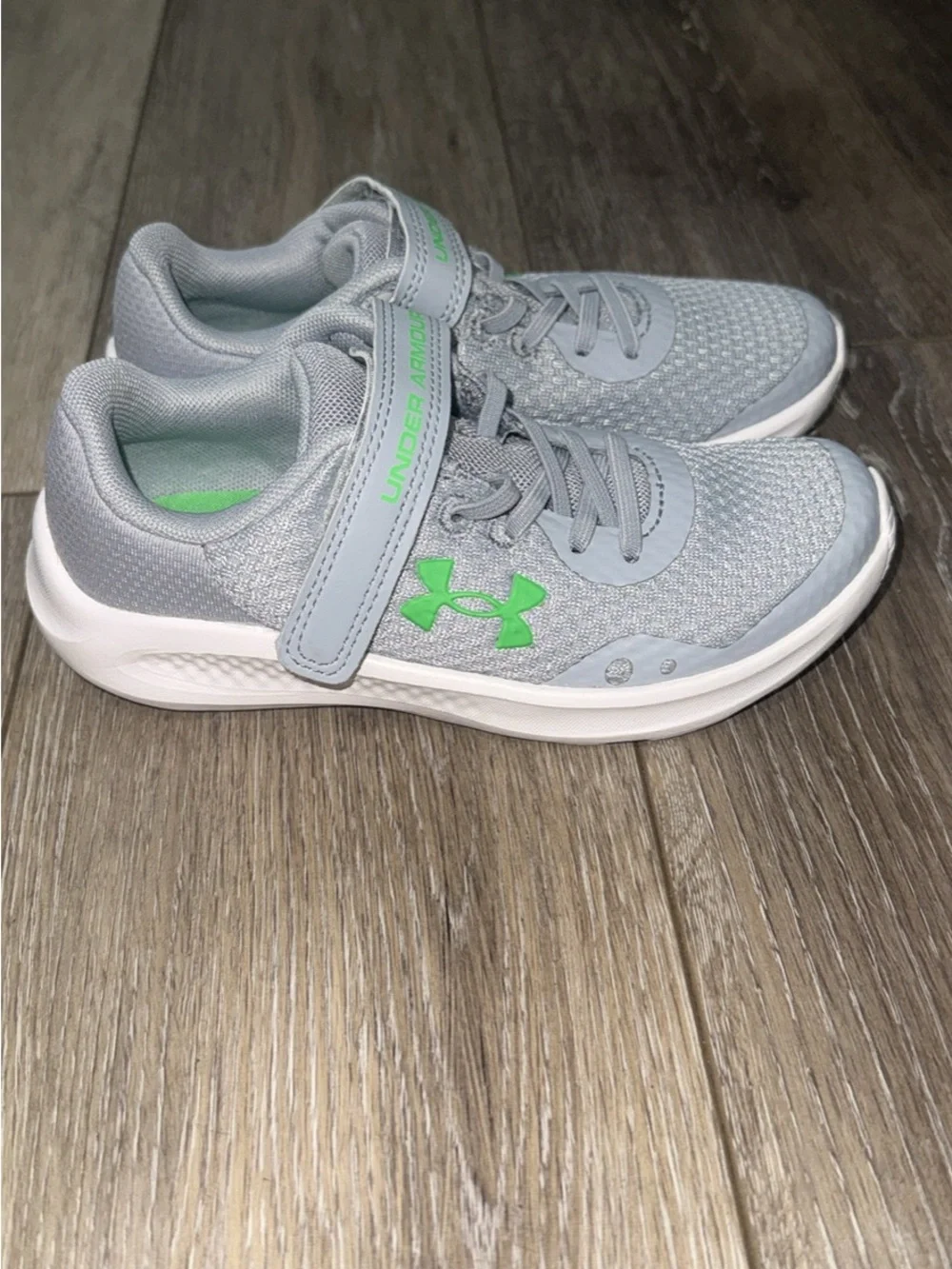 Under Armour Kids Light Gray Sneakers with Neon Green Accents